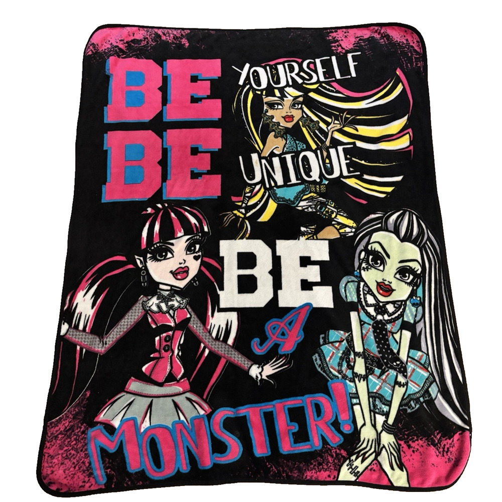 Monster High Throw Blanket Be yourself Be unique 46 x 60 inch